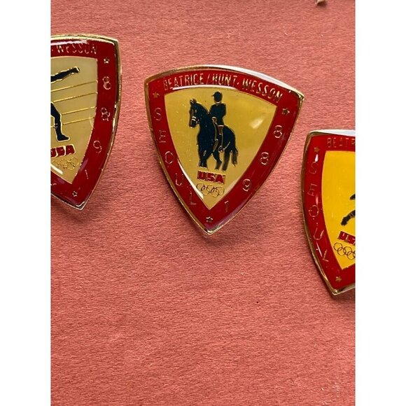 VINTAGE‎ BOXING, HORSE, & SHOTPPUT 1988 Seoul Olympic Team USA Lapel Pins Set - Picture 3 of 6